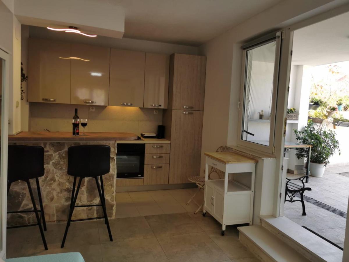 Near Beach Studio Kastela Ngoại thất bức ảnh